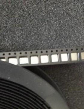 SMT预成型焊片0805封装无铅SAC305焊料片焊锡片SMT锡块锡粒卷编带