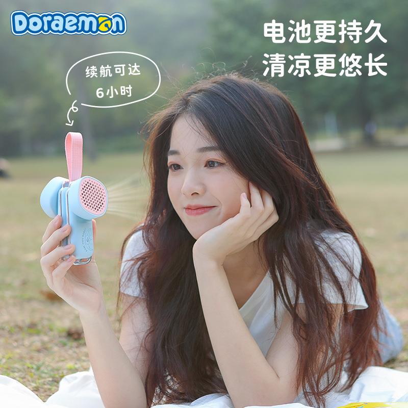 哆挂啦梦源头厂家桌面挂脖磁吸迷你便携式哆A啦A梦多功能684脖风