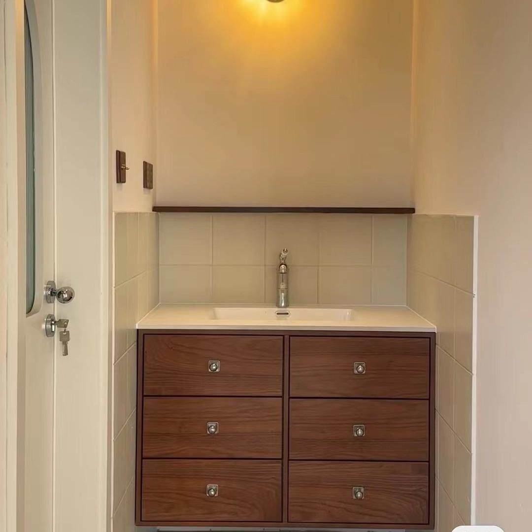 极简中古风实木浴室柜组合卫生间洗手脸盆池洗漱台岩板挂墙式民宿