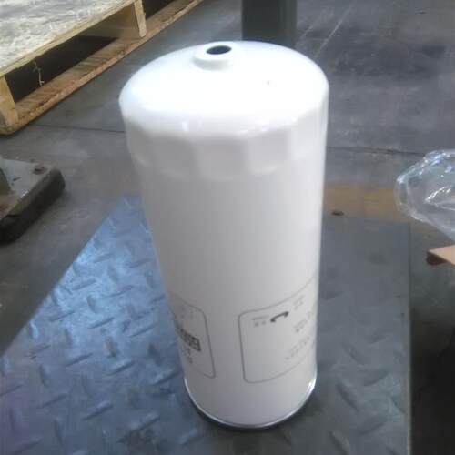 重汽曼国五六MC11 13发动机配件柴油滤芯油水分离器 WG9925550212