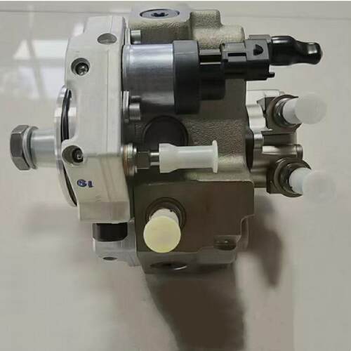 PC200-8挖掘机发动机配件燃油泵 6754-71-1110