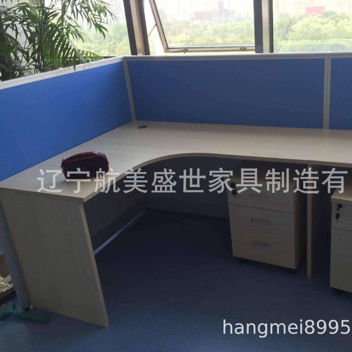 通辽兴安盟办公隔断桌 灰白配套浅灰 奈曼旗时尚办公桌椅库伦桌椅