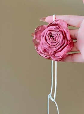 黑白色花朵颈链玫瑰花choker颈花颈带项链女脖子项圈山茶花锁骨链