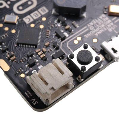 1套 颜色：黑色的 材质：PC+金属 BBC micro:bit go NRF51822开发