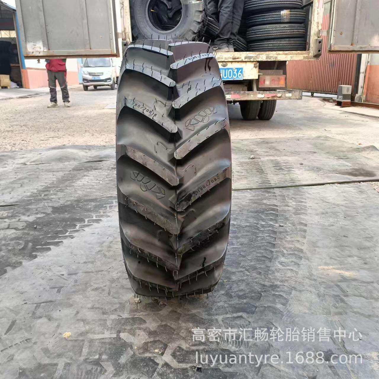 甲字 280/70R16 子午线轮胎 人字花纹 农用拖拉机轮胎