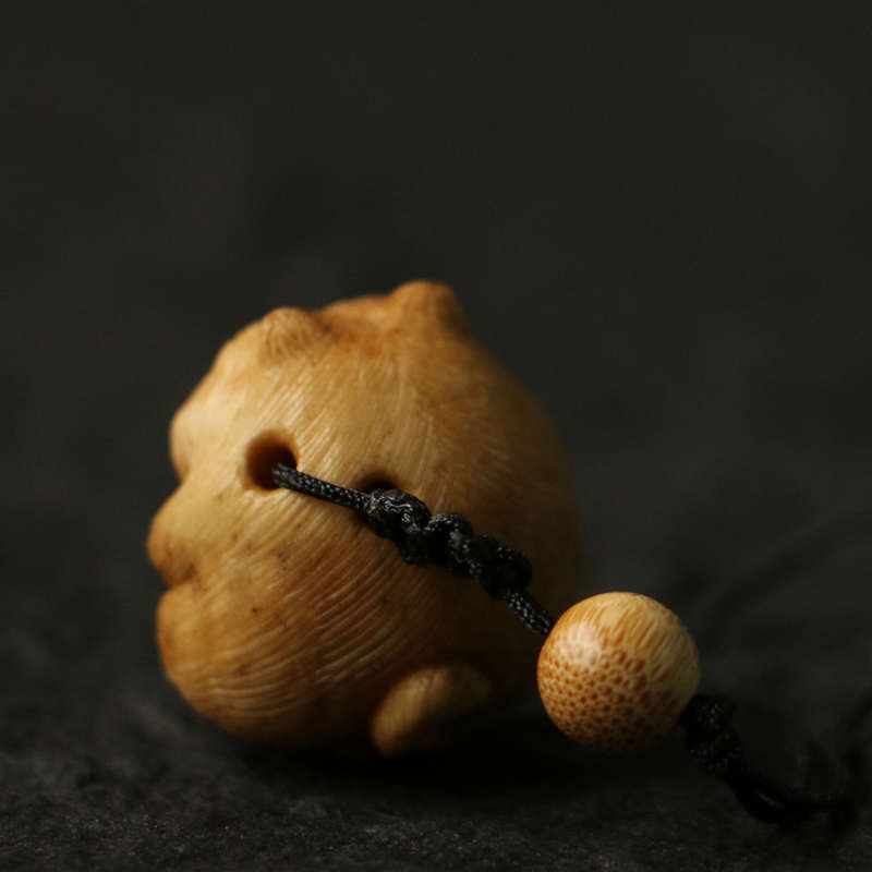 鹿角纯手工精工雕刻“加菲猫”古法上色手机钥匙背包挂件把件把玩
