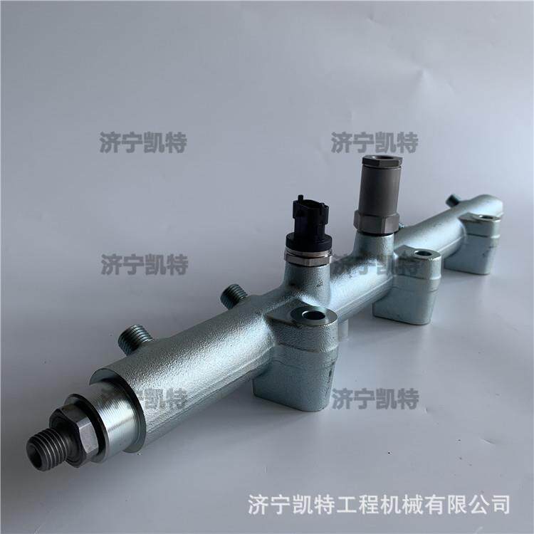 PC300/360-8M0挖掘机 发动机歧管总成6745-71-4310柴油共轨