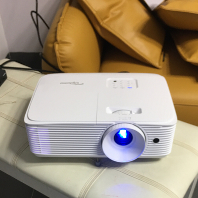 奥图码UHD566投影仪用后五个月，真相揭密奥图码UHD566投影...