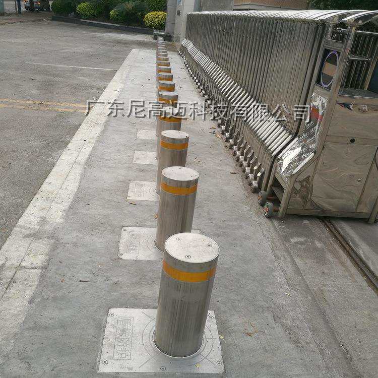 上海虹桥机场全自动液压升降柱遥控车牌识别智能伸缩止车桩路障柱