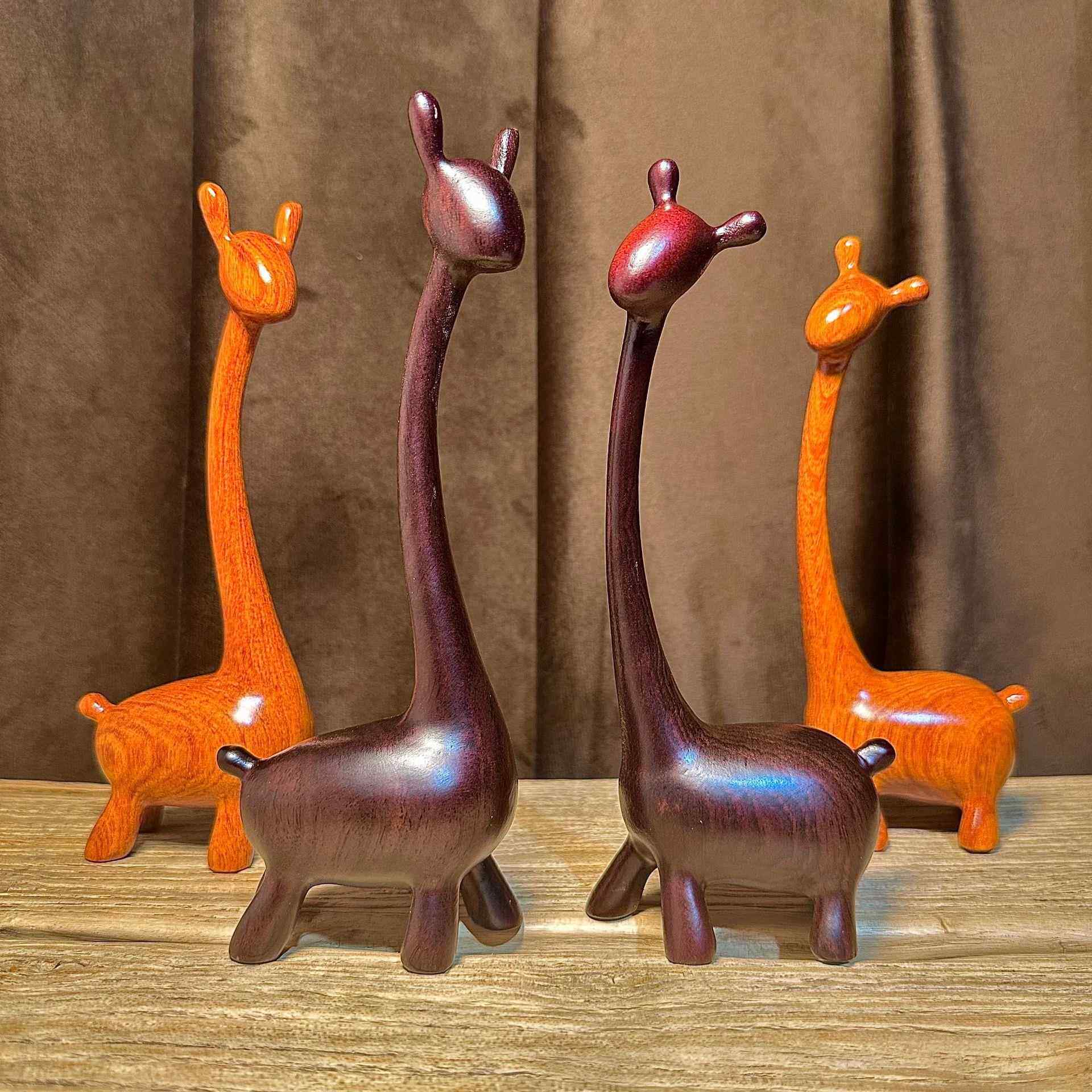 花梨木雕刻鹿摆件路路通客厅电视柜实木质鹿家居玄关酒柜装饰礼品