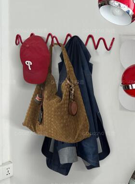 钩造GOUZAOzGC8bQ6N巴胺红色挂钩玄装饰艺衣架入户壁铁挂打孔关挂