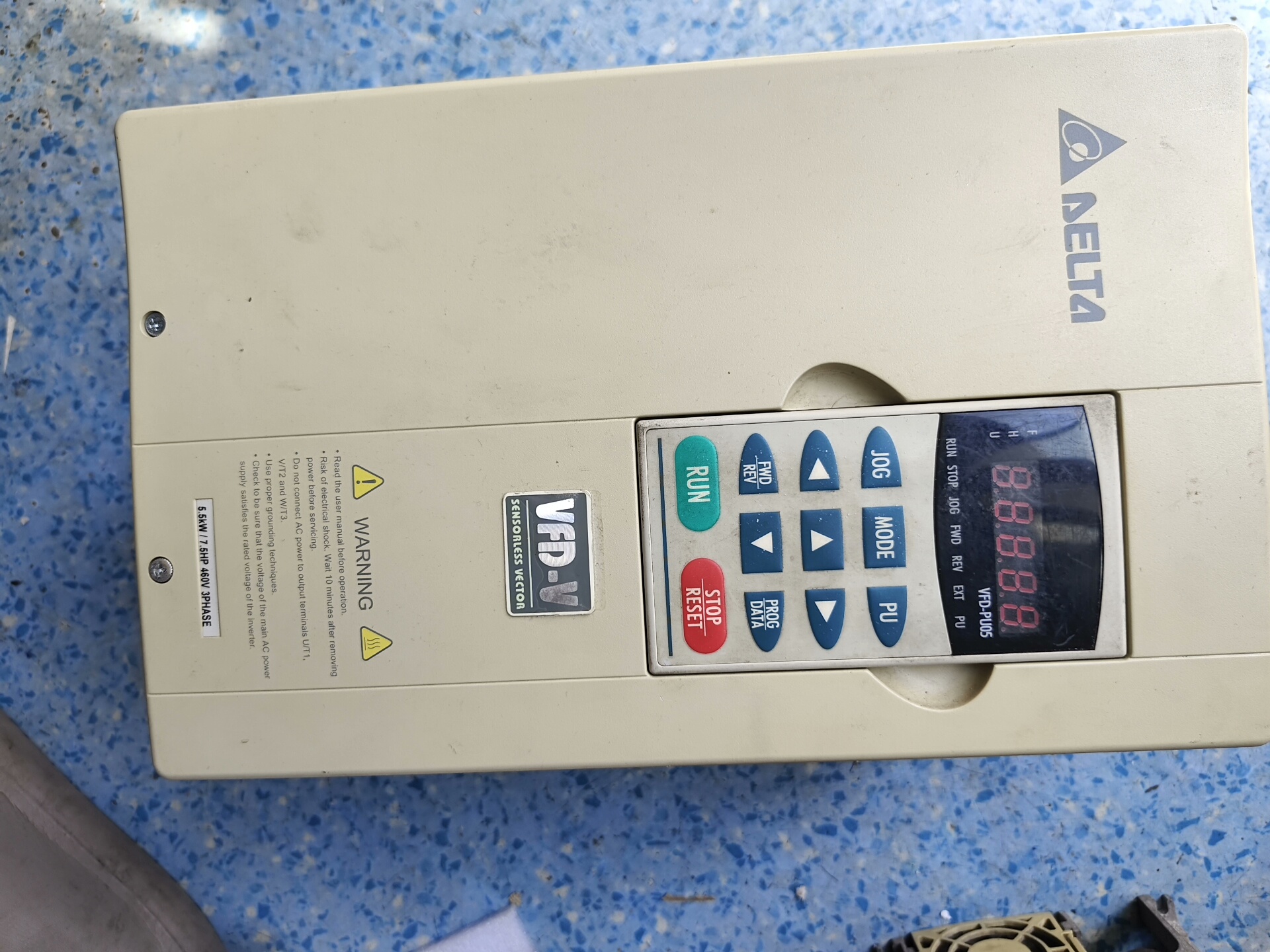 VDF055V43A。VFD-V台达变频器。二手拆机功能包好