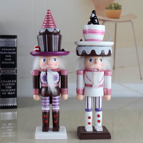 厂家创意25CM欧式少女心胡桃士兵糖果亮粉蛋糕人木偶胡桃夹子