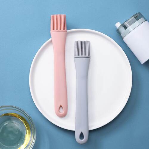 Heat-Resistant Silicone Basting Brush with Detachable Extend