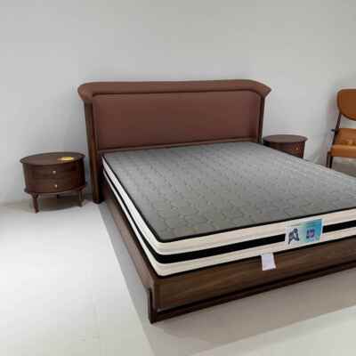 新中式胡桃木轻奢实木床2025新款现代简约家用主卧双人床软靠大床