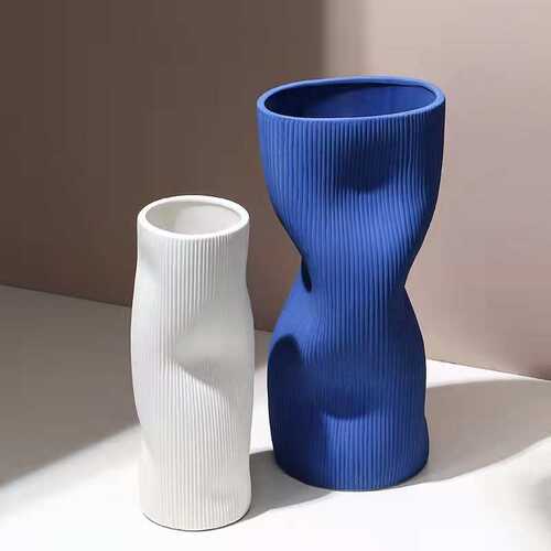 现代简约北欧莫兰迪色陶瓷花瓶样板间轻奢摆件创意家居软装饰品