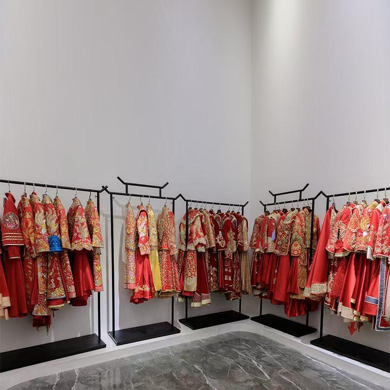 新中式彷木秀禾服挂衣架婚纱店礼服旗袍展示架落地式汉服唐装货架