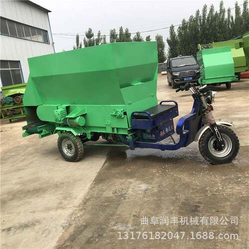 养殖喂料车全自动投料机撒料搅拌一体畜牧纯电动牛羊撒料车