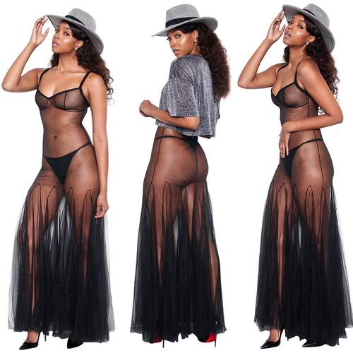 Large pleated long skirt and mesh skirt