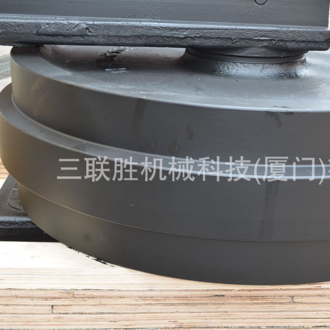 推土机R9150引导轮总成四轮一带底盘件履带轮配件