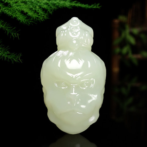 和田玉《大圣》挂件玉雕大师工作室作品4918