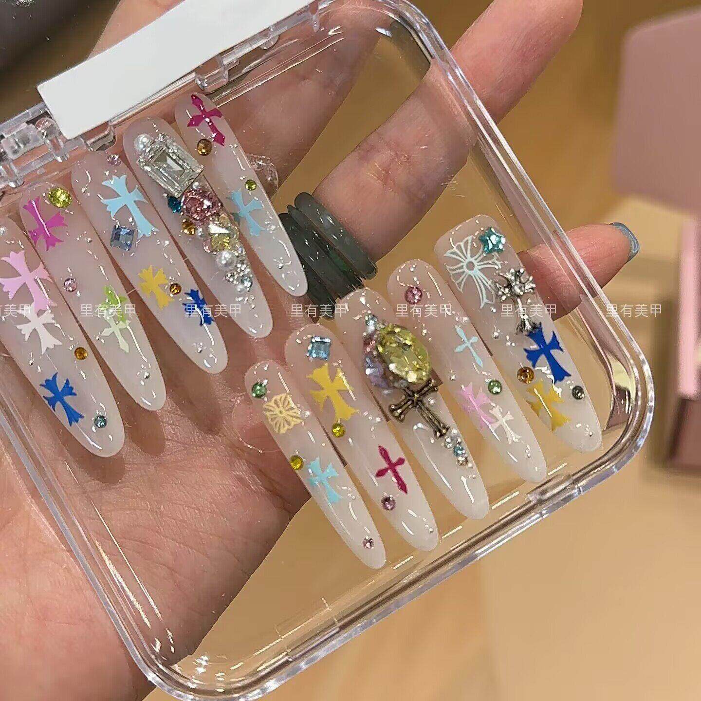 里有纯手工穿戴甲美甲419新款彩钻糖果克罗心冰透美甲