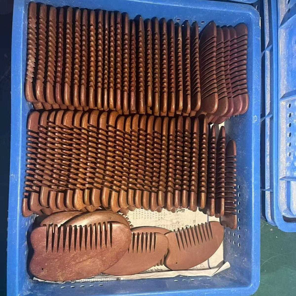 新款直销泗水天然泗滨富贵红砭石加厚大板刮痧板全身通用美容背部