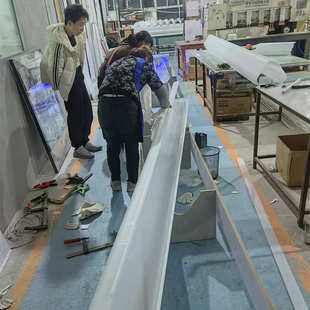 亚克力工程级热弯造型灯箱机器防护罩赛车异形罩挡风隔板曲面制作