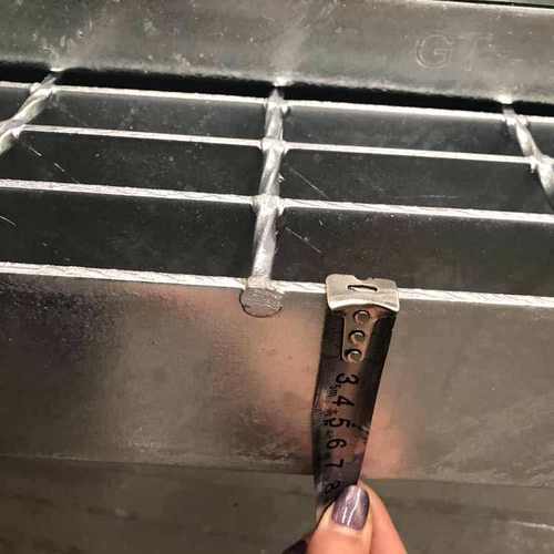 定制插接钢格板平台走道楼梯踏步板齿形防滑钢格板楼梯走道板