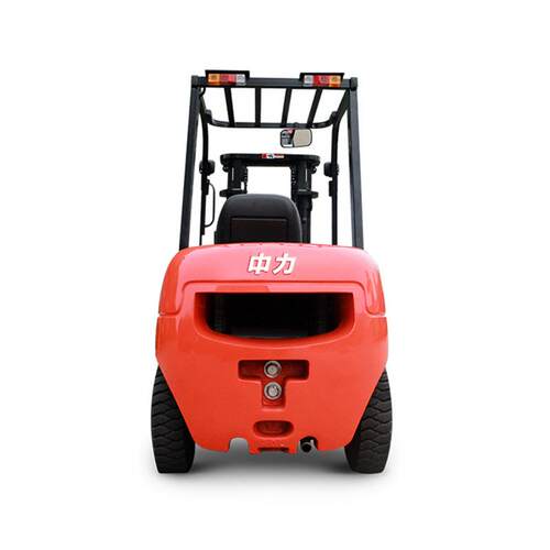 式CPC303平衡重内燃叉车3.0-3.5吨大力驾式T柴油座堆垛叉车