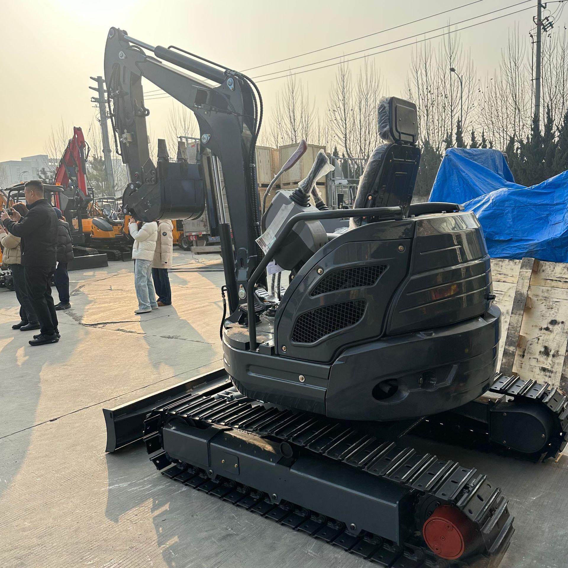 工厂直发可出口25挖机翻地小果园农场挖泥工程挖沟厂家小型挖掘机