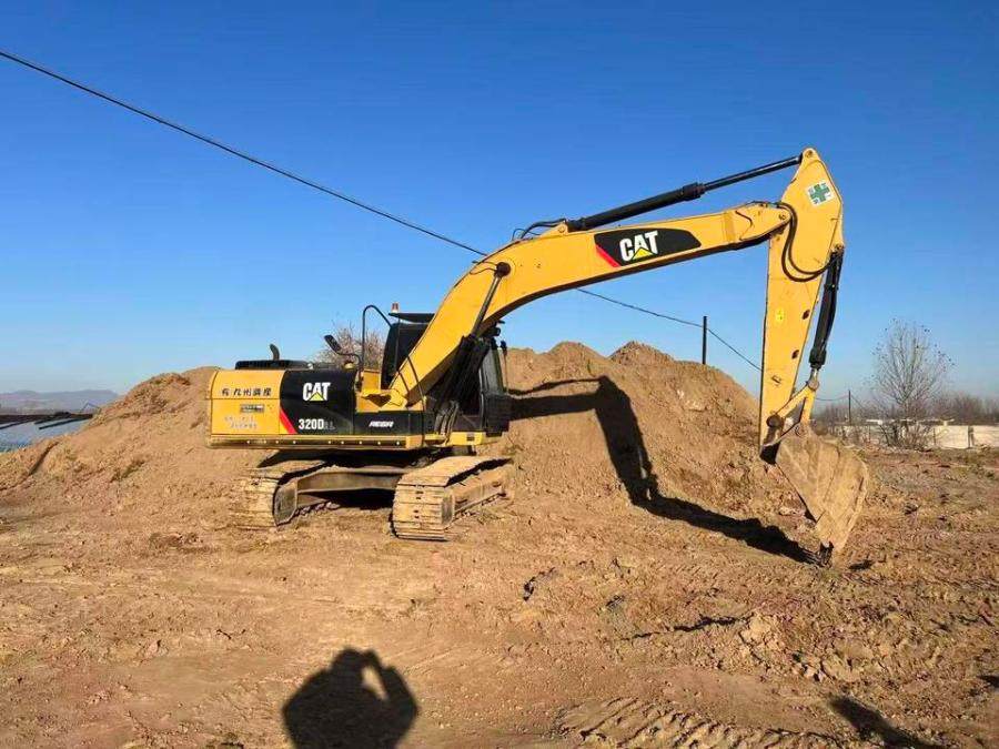 12月31日北京卡特320挖掘机网络拍卖公告