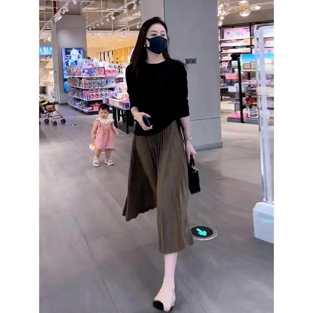 欧洲站春装女2025年新款干练气质女装套装港风覆古chic两件套裙装