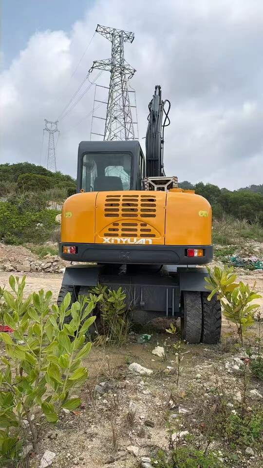 4月24日台州轮胎式挖掘机一台网络拍卖公告