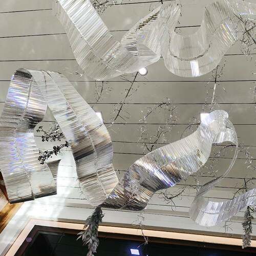 新款钻石水晶飘带婚礼派对场景布置舞台吊顶挂饰酒店餐厅布置道具