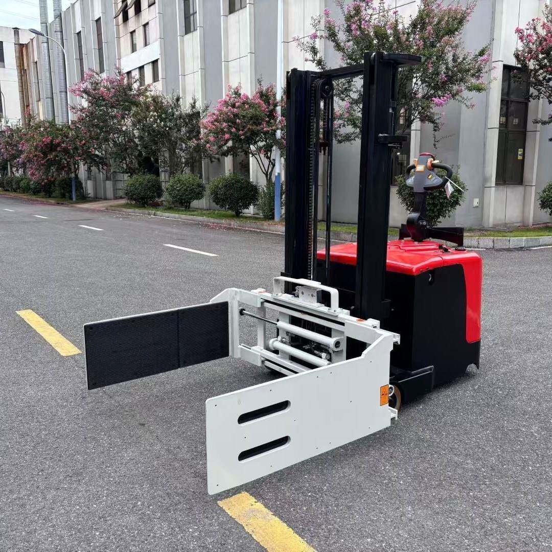 电动抱夹堆高车布纸卷棉包旋转夹抱叉车360度圆桶方桶翻转倒料车