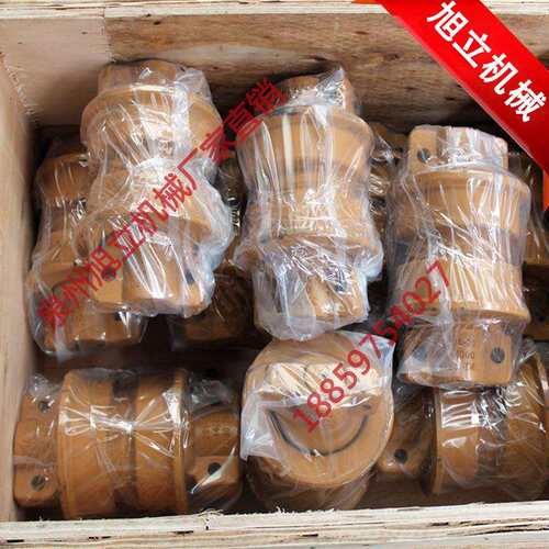厂家供应小松推土机底盘四轮一带 小松D20单边ZMC支重轮
