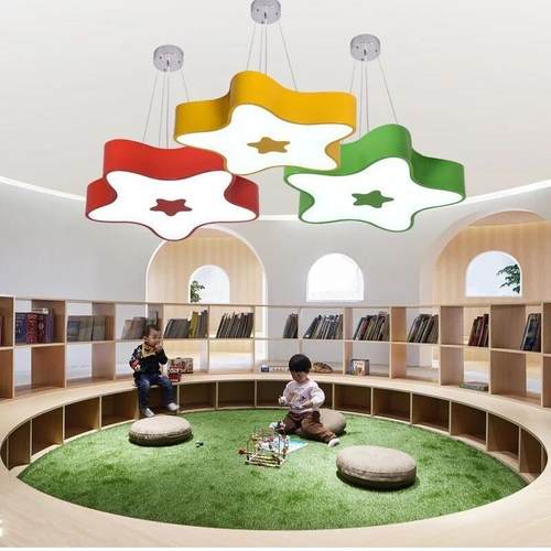 现代简约儿童房吸顶灯卧室灯客厅灯彩色led星星灯幼儿园卡通灯饰