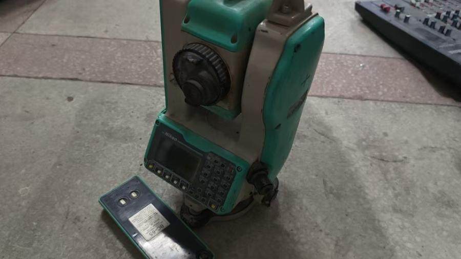 12月28日北京【京械8026】单位淘汰报废处置全站仪一台网络拍卖公告