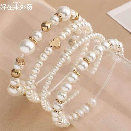 hand acts the role of temperament fashionable pearl brlet