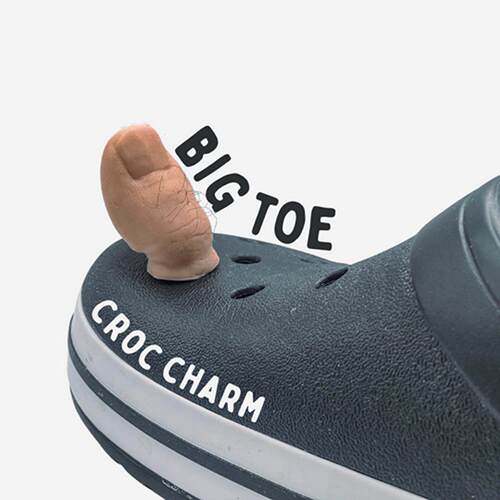 跨境新品 Big Toe Croc Charm 搞怪洞洞鞋大拇指大脚趾装饰品