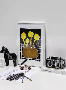 现代儿童房软装饰品卧室桌面摆件样板房小孩房间复古黑白音响木马