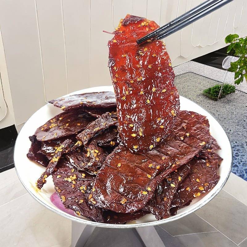 手撕炭烤肉干大辣片肉排小零食湖南休闲麻辣鸭肉碳烤即食香辣小吃