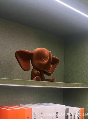 轻奢植绒小飞象卡通动物摆件高级感客厅隔断屏风柜小众艺术装饰品