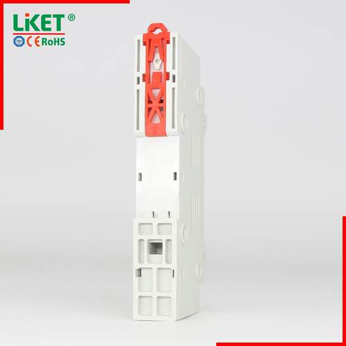 新款直销太阳能光伏发电系统专用直流熔断器底座 1500VDC 10*85mm