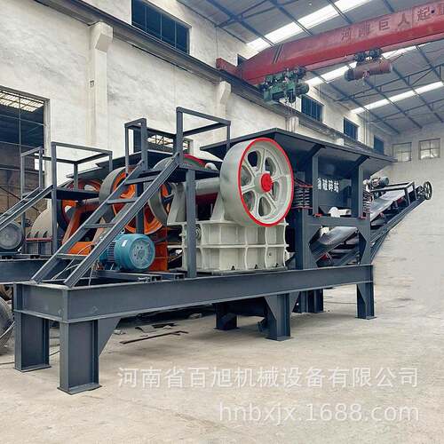 50T/H大型沙石鹅卵石鄂式破石机矿山颚式破碎机移动车配给料机