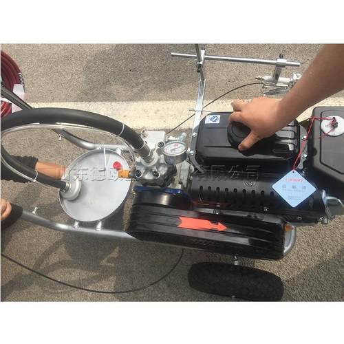 QHJ手路推冷喷划线机 塑跑道式汽油划线胶机 小型马道路车位划线