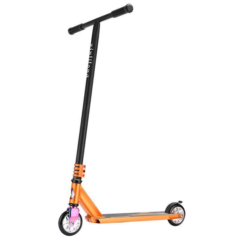 跨境直销鑫利隆专业炫酷花式滑板车两轮运动特技车脚踏极限滑板车