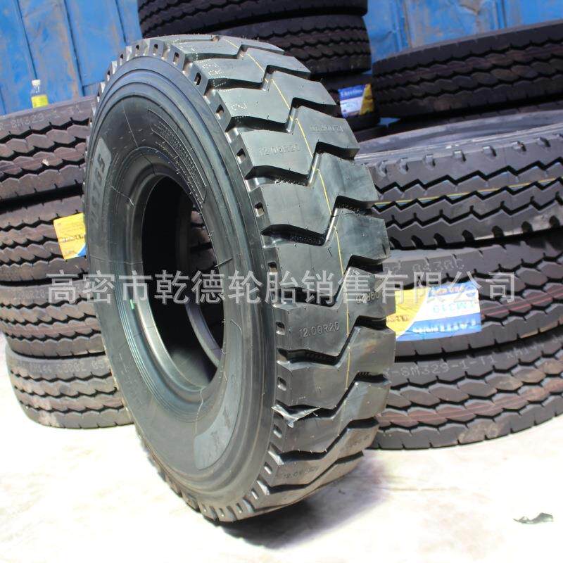 10.00r20/11.00r20卡车轮胎 耐磨抗载货车自卸车载重汽车轮胎