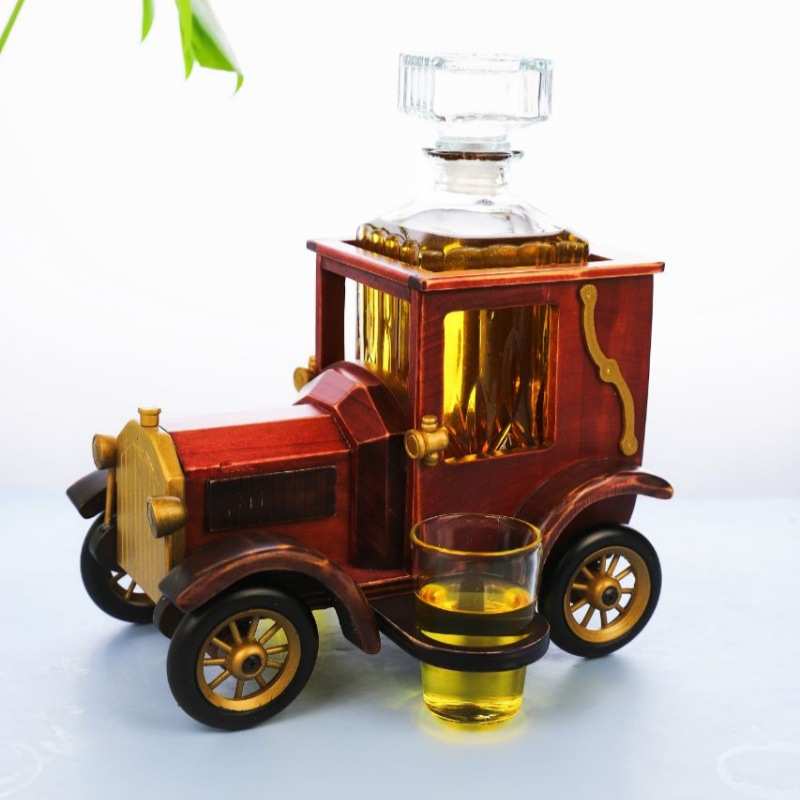 高硼硅玻璃简约小汽车造型醒酒器加厚耐高温工艺酒瓶高颜值醒酒器